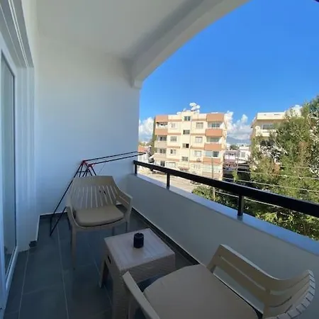 Apartamento New Renovated 1 Bedroom Flat North 5a *